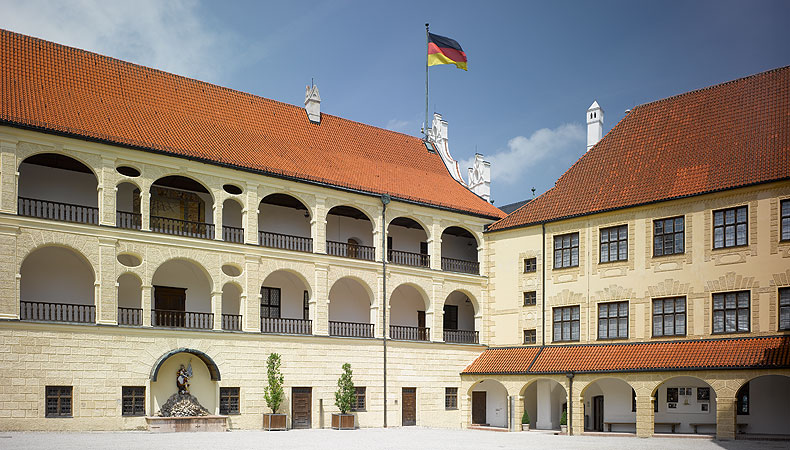 Picture: Trausnitz Castle, inner castle courtyard